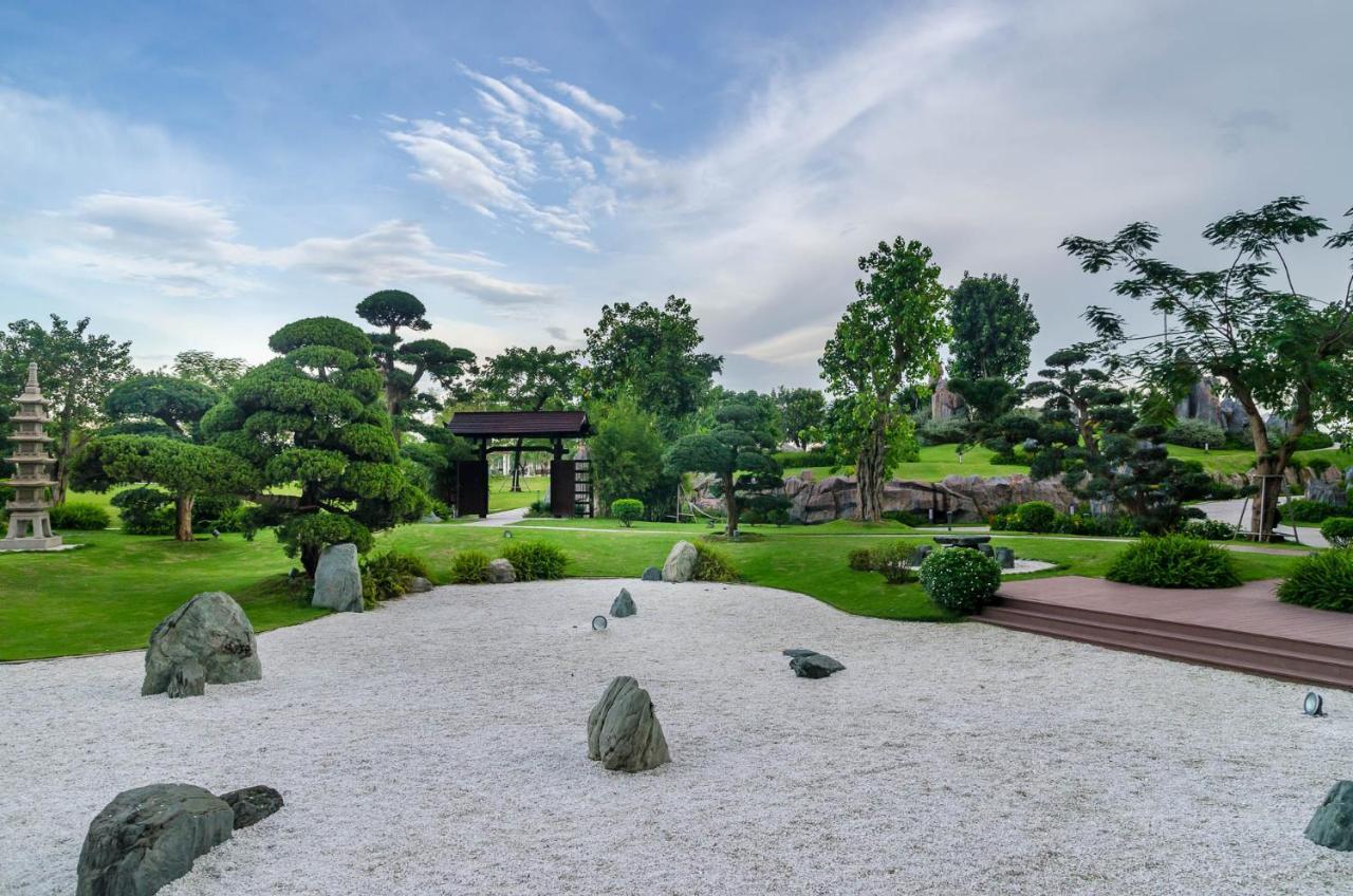Luxhomes Saigon - Vinhomes Central Park Хошимин Экстерьер фото