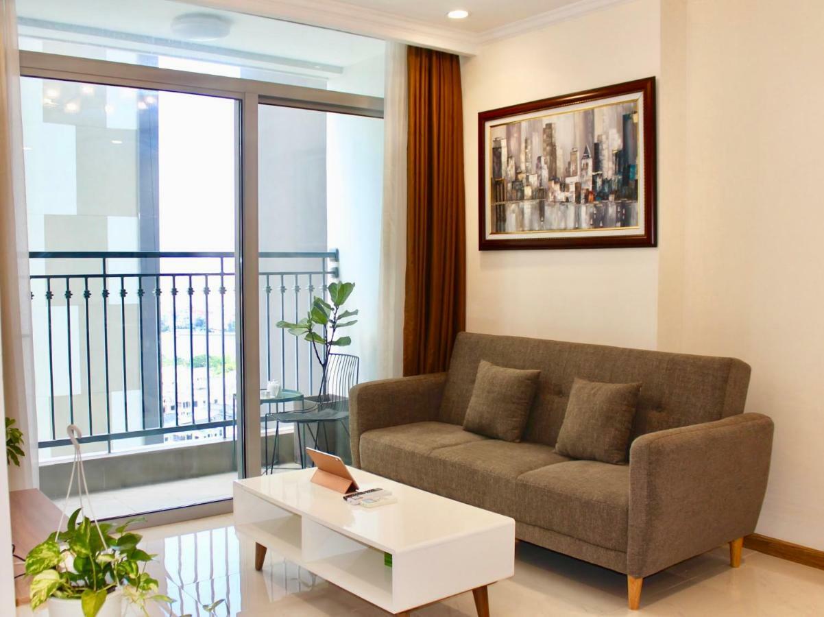Luxhomes Saigon - Vinhomes Central Park Хошимин Экстерьер фото