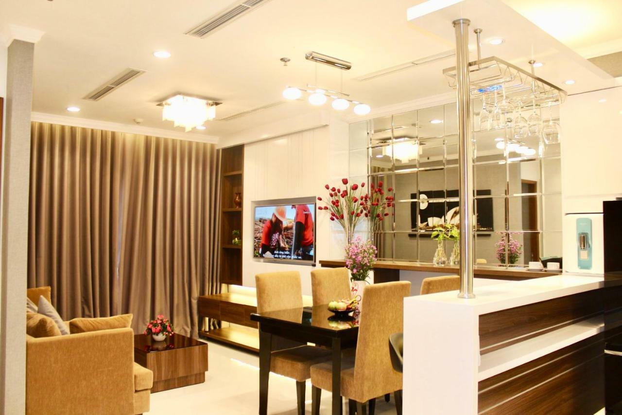 Luxhomes Saigon - Vinhomes Central Park Хошимин Экстерьер фото