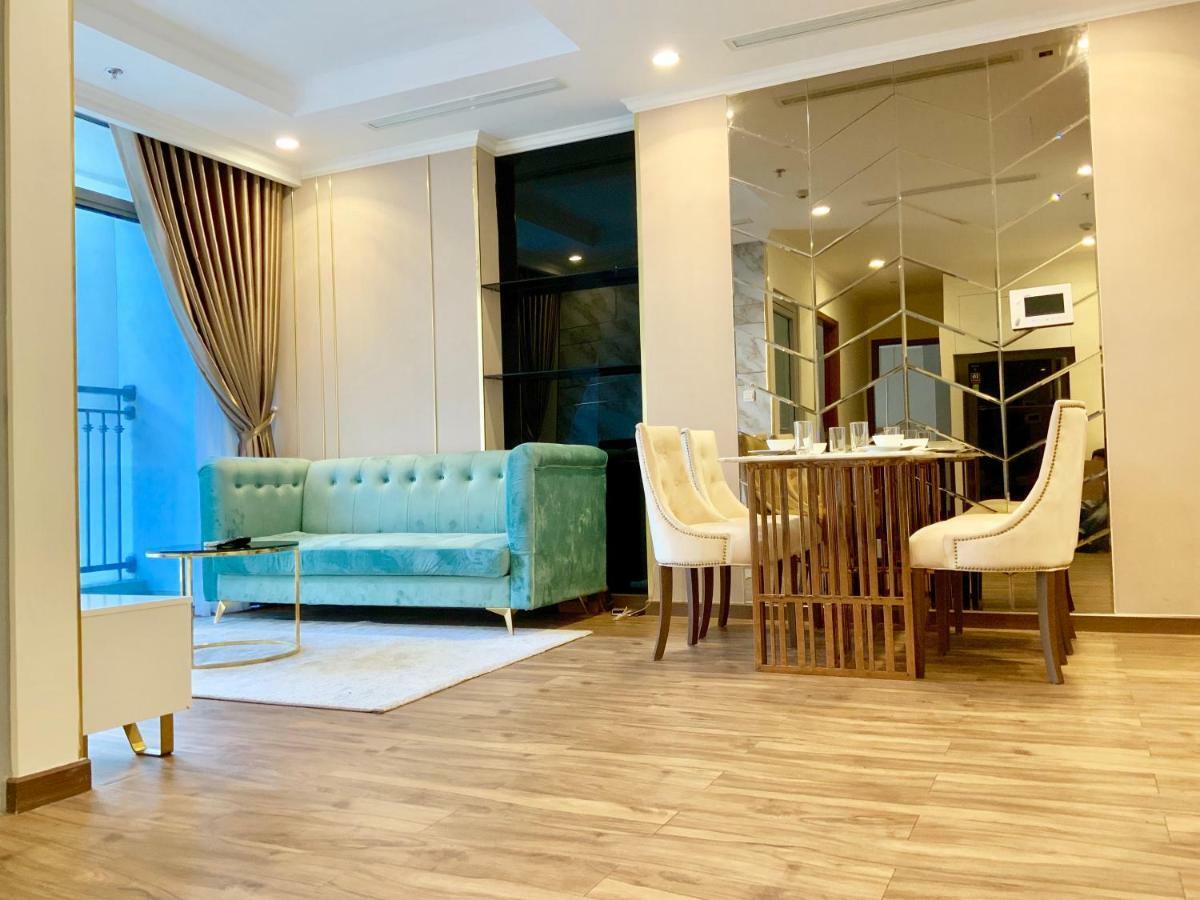 Luxhomes Saigon - Vinhomes Central Park Хошимин Экстерьер фото