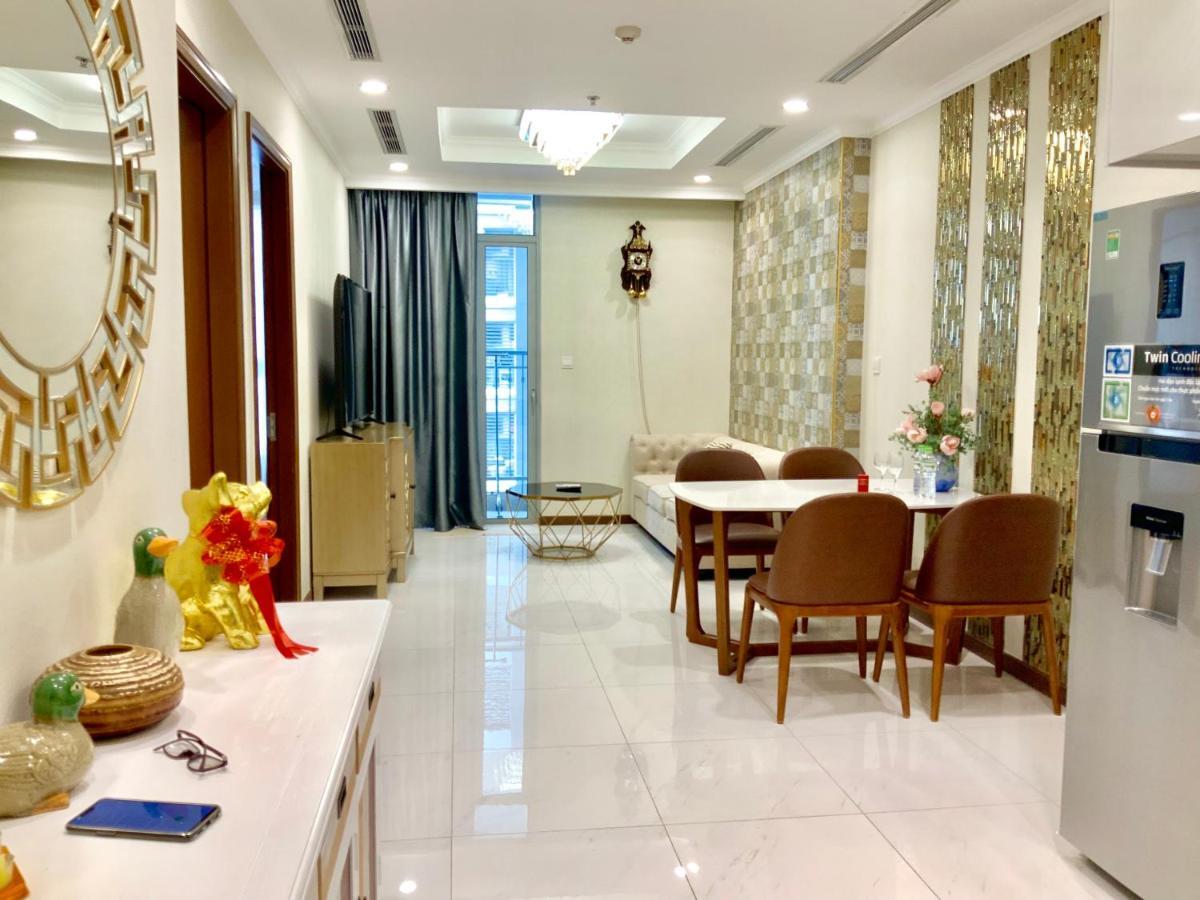 Luxhomes Saigon - Vinhomes Central Park Хошимин Экстерьер фото